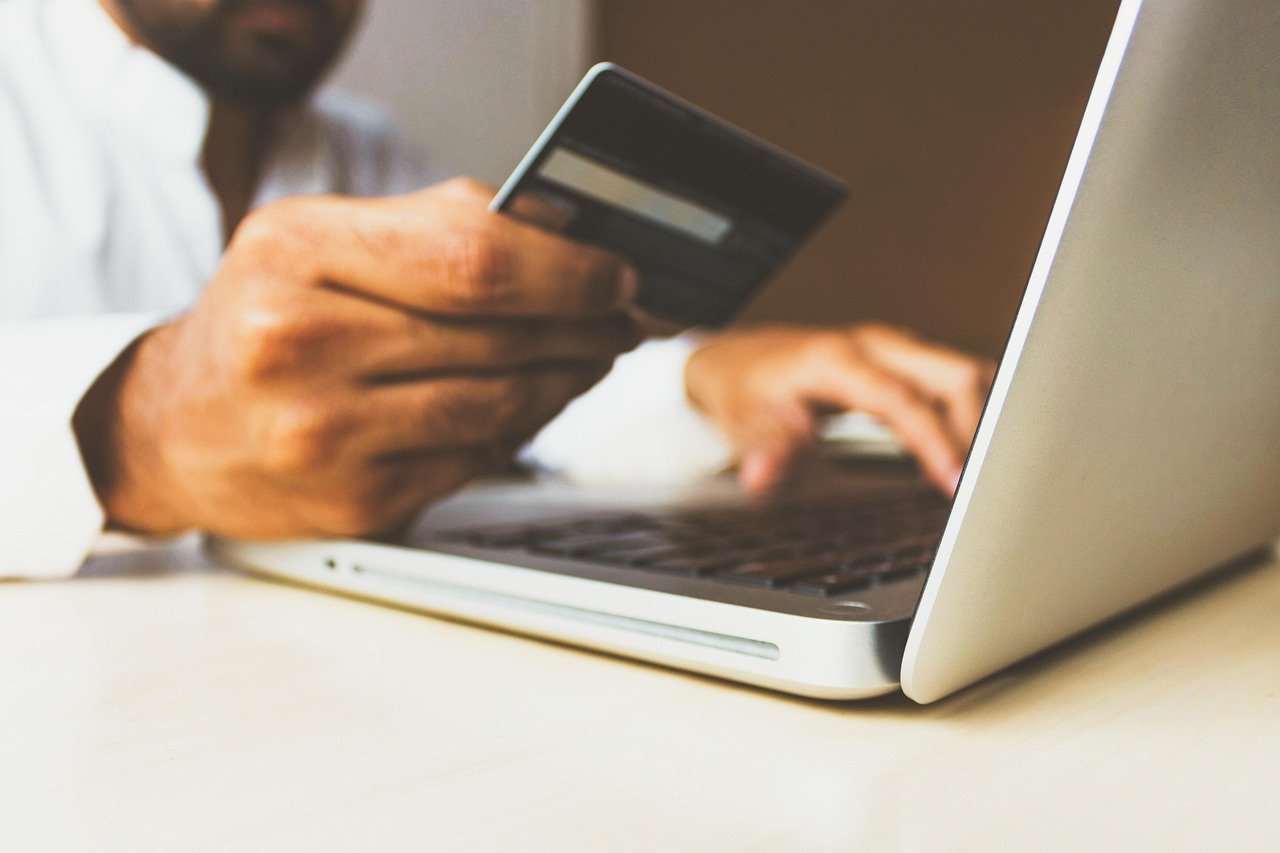E-commerce growth strategies and online store optimization